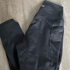 Black leggings with pockets